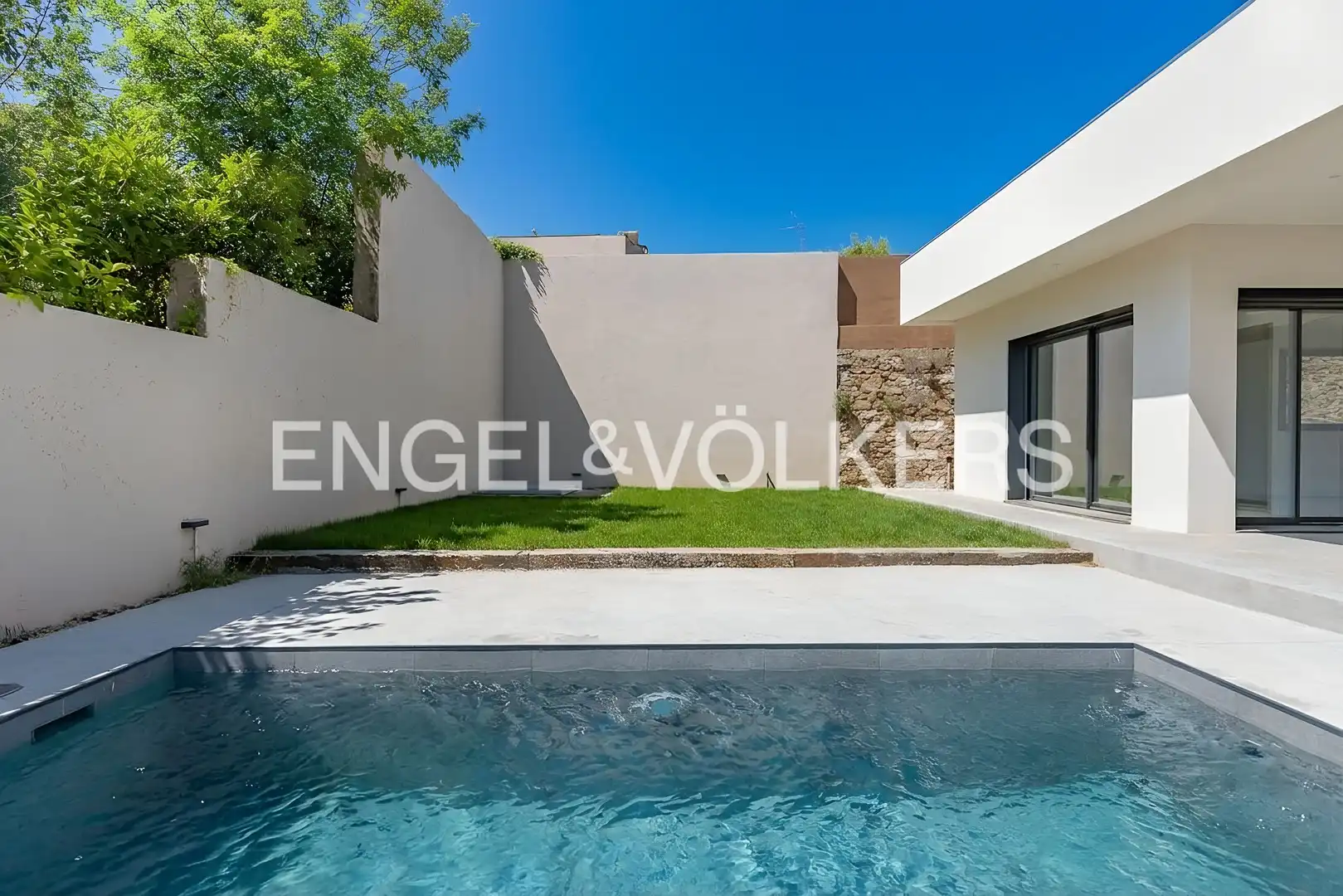 Piscina de Casa o chalet en venta en Matadepera con Calefacción, Parquet y Terraza