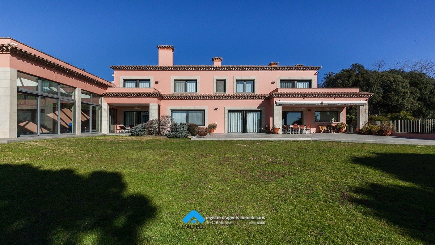 Exterior view of House or chalet for sale in L'Ametlla del Vallès  with Air Conditioner, Heating and Private garden
