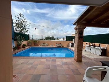 Adosado con piscina en venta en Colom