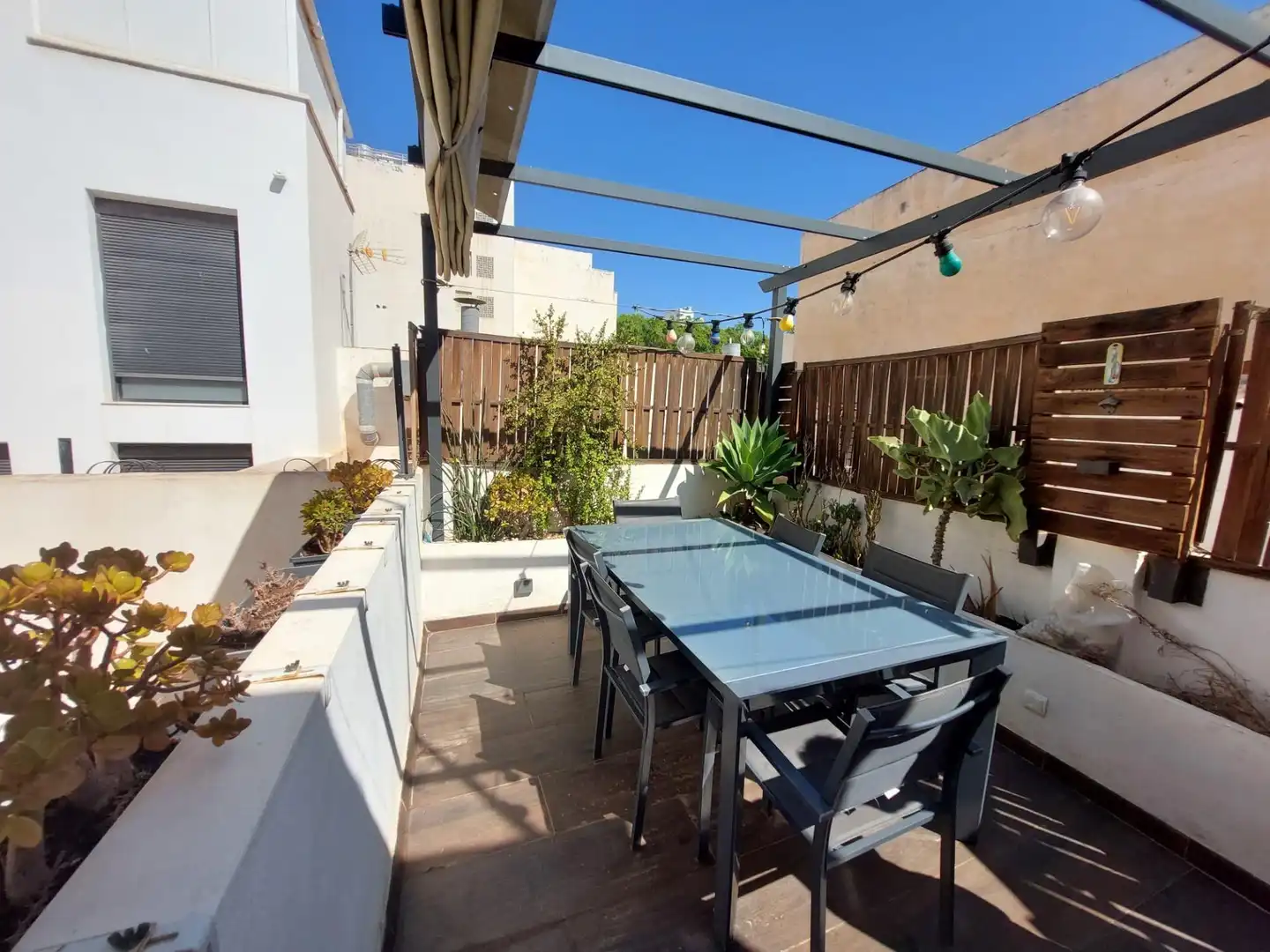 Terrasse von Maisonette zum Verkauf in Almería mit Klimaanlage, Terrasse und Abstellraum