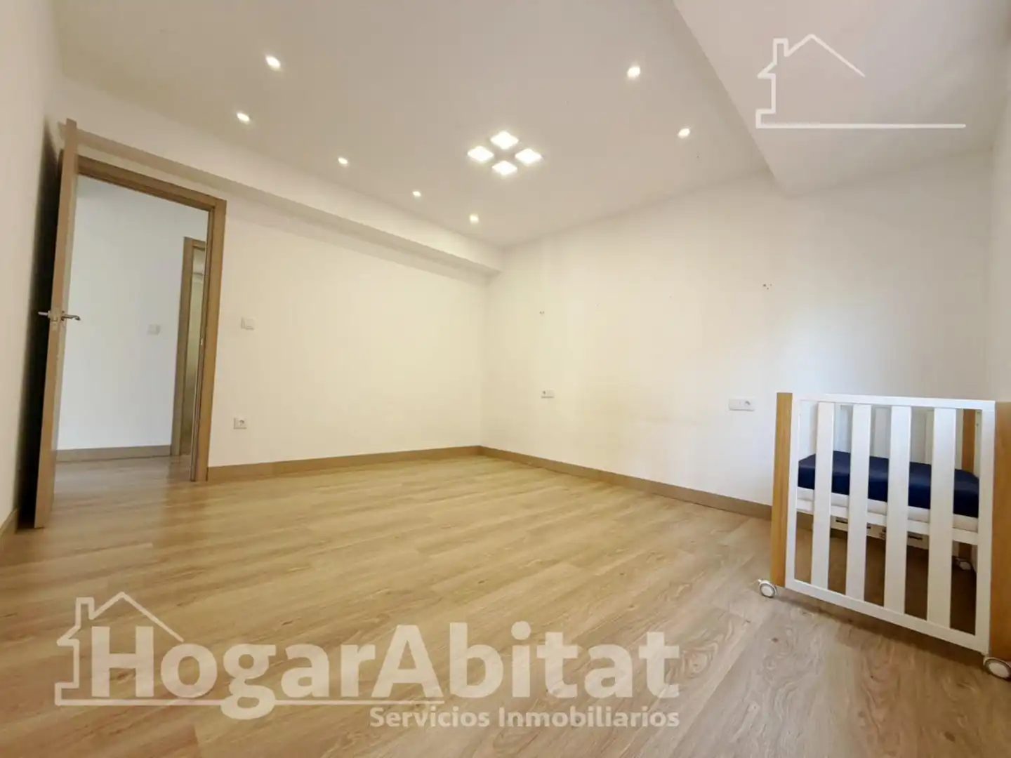 Flat with terrace for sale in Calle COMPOS. MATILDE SALVADOR, imagen 18