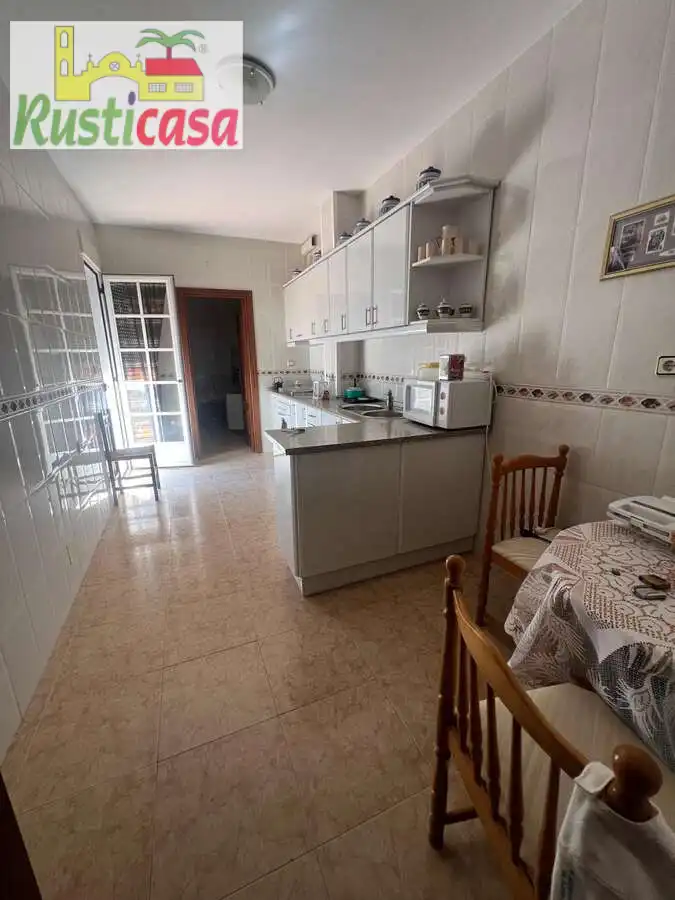Cocina de Casa o chalet en venta en Baños de la Encina con Terraza, Amueblado y Balcón