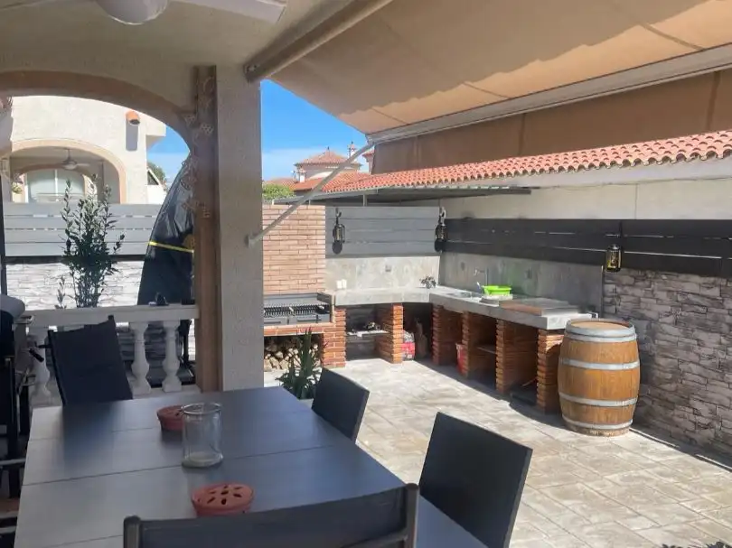 Semi-detached house with pool for sale in islas canarias 1