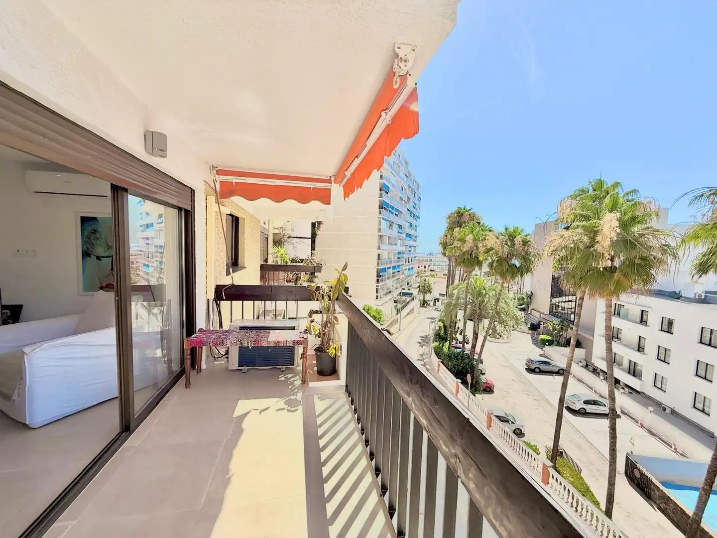 Vista exterior de Apartament en venda en Torremolinos amb Aire condicionat i Terrassa