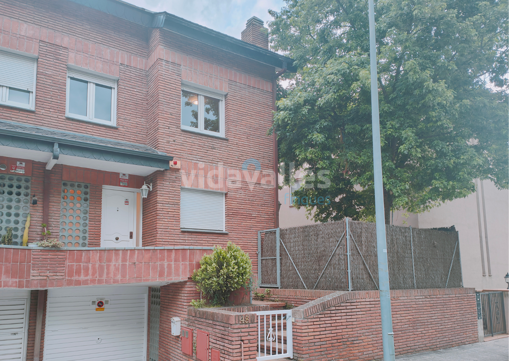 Casa adosada en venda a Passeig la Riera, Cardedeu