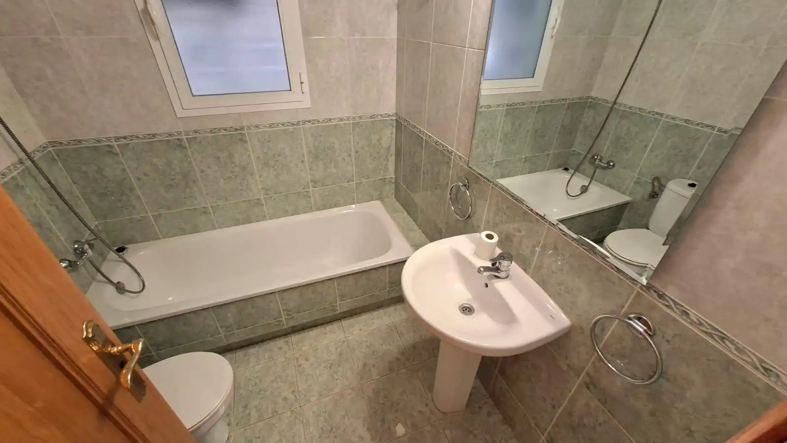 Bathroom of Flat for sale in Alicante / Alacant  with Terrace and Storage room