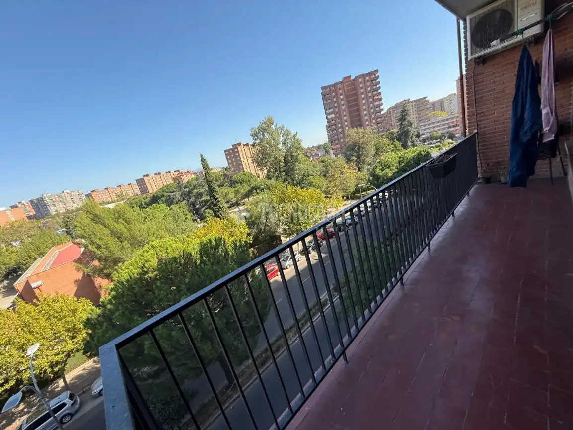 Vista exterior de Pis en venda en Talavera de la Reina amb Aire condicionat, Calefacció i Terrassa