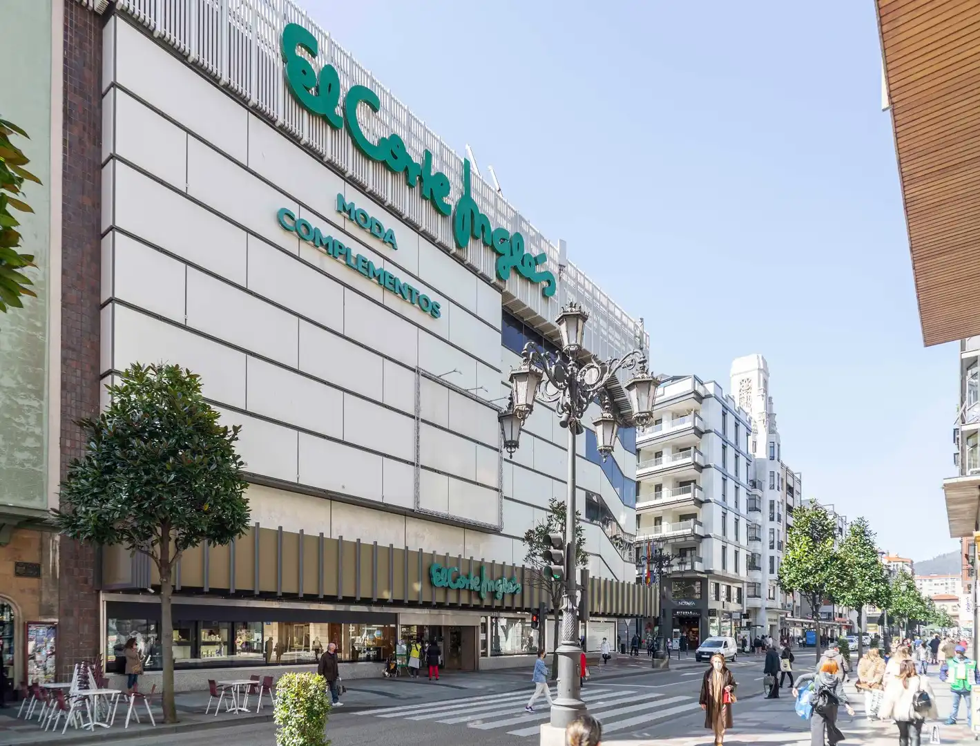 Vista exterior de Pis en venda en Oviedo  amb Calefacció i Parquet