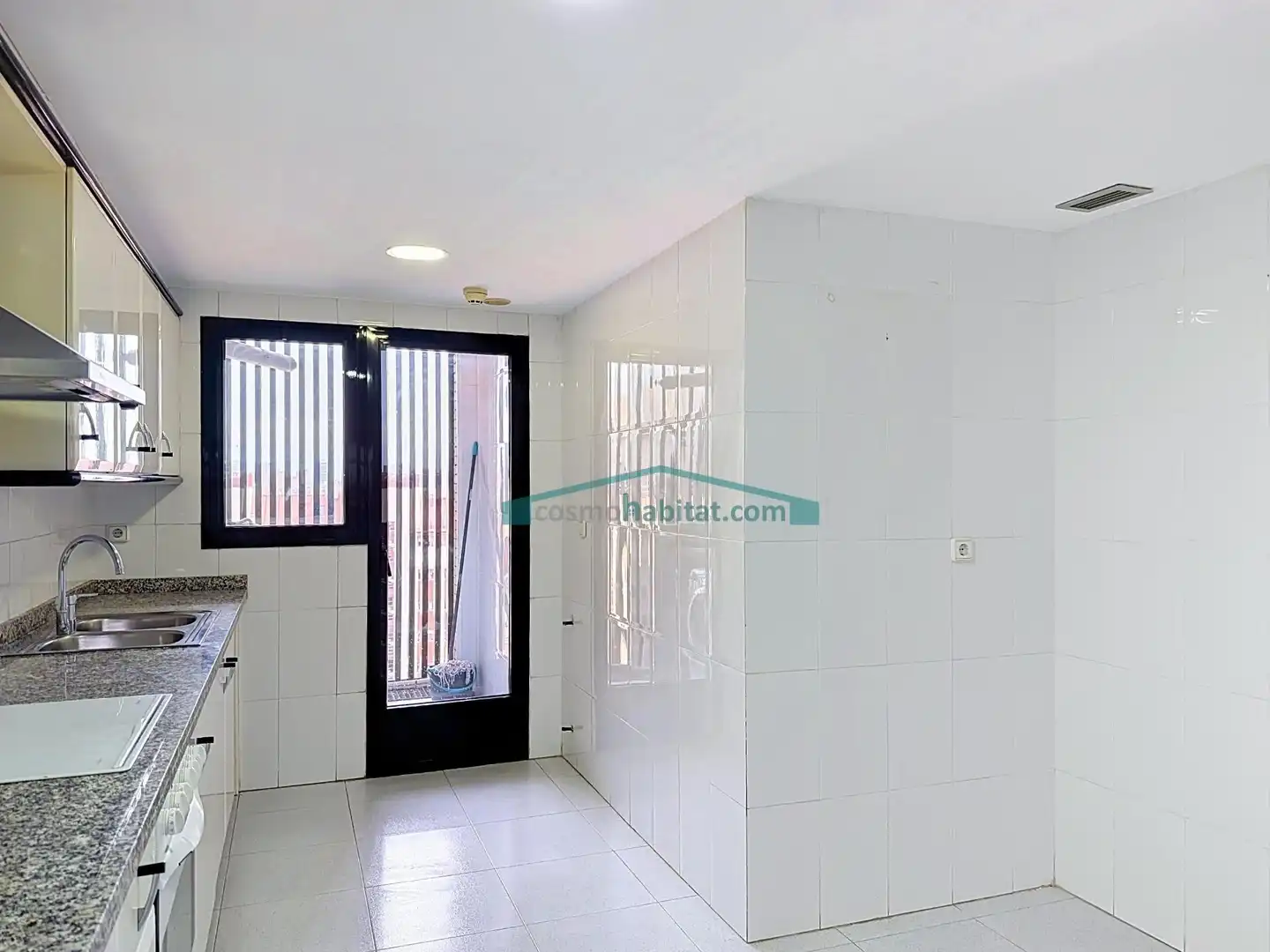 Wohnung zur Miete in Valencia mit Klimaanlage und Terrasse