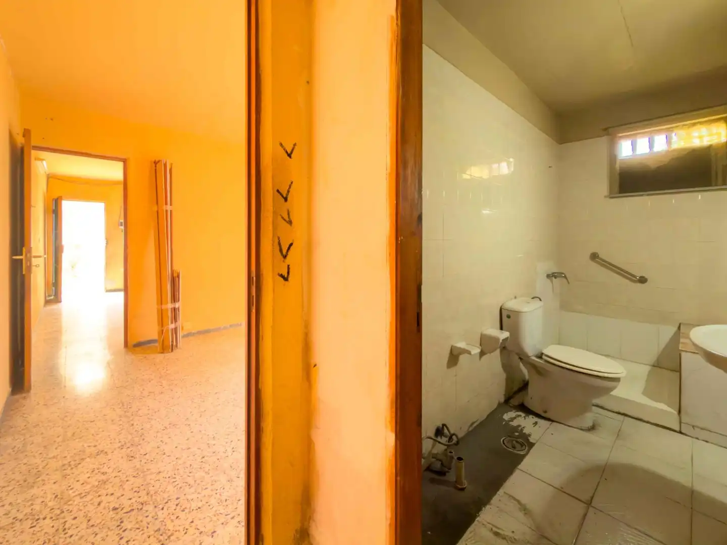 Bathroom of Houses for sale in Icod de los Vinos  with Private garden, Terrace and Balcony