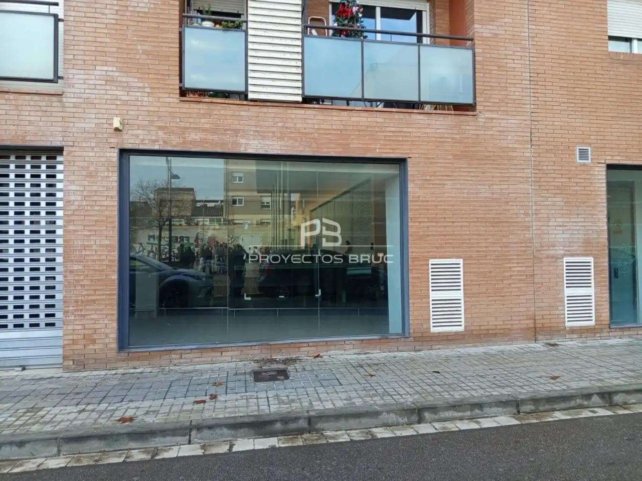 Locale commerciale in vendita a Calle Verge de Núria, imagen 2
