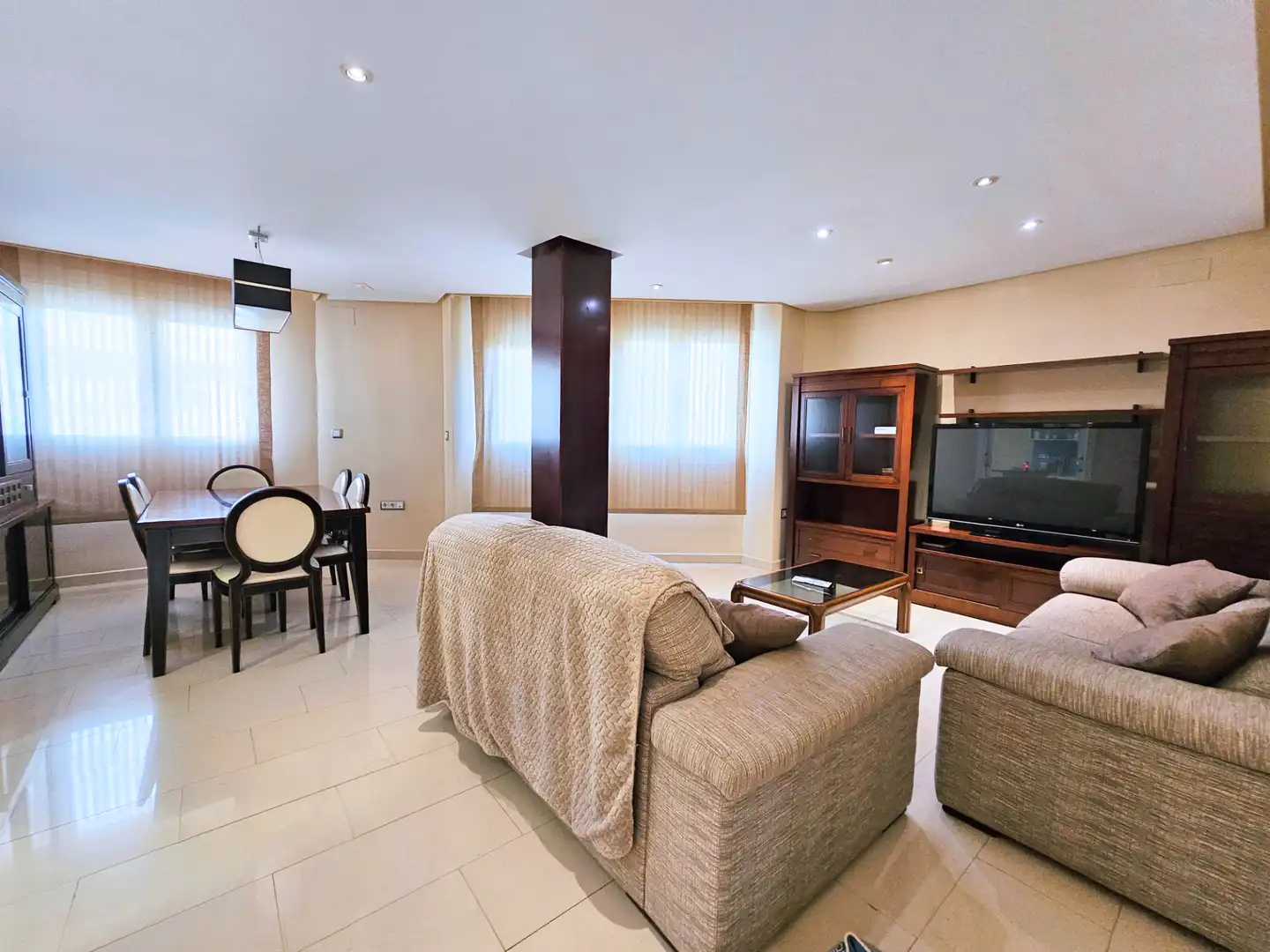 Living room of Flat for sale in Cartagena  with Air Conditioner, Heating and Storage room