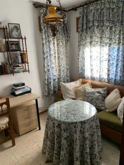 Habitación de Casa o chalet en venta en La Adrada  con Calefacción, Jardín privado y Trastero