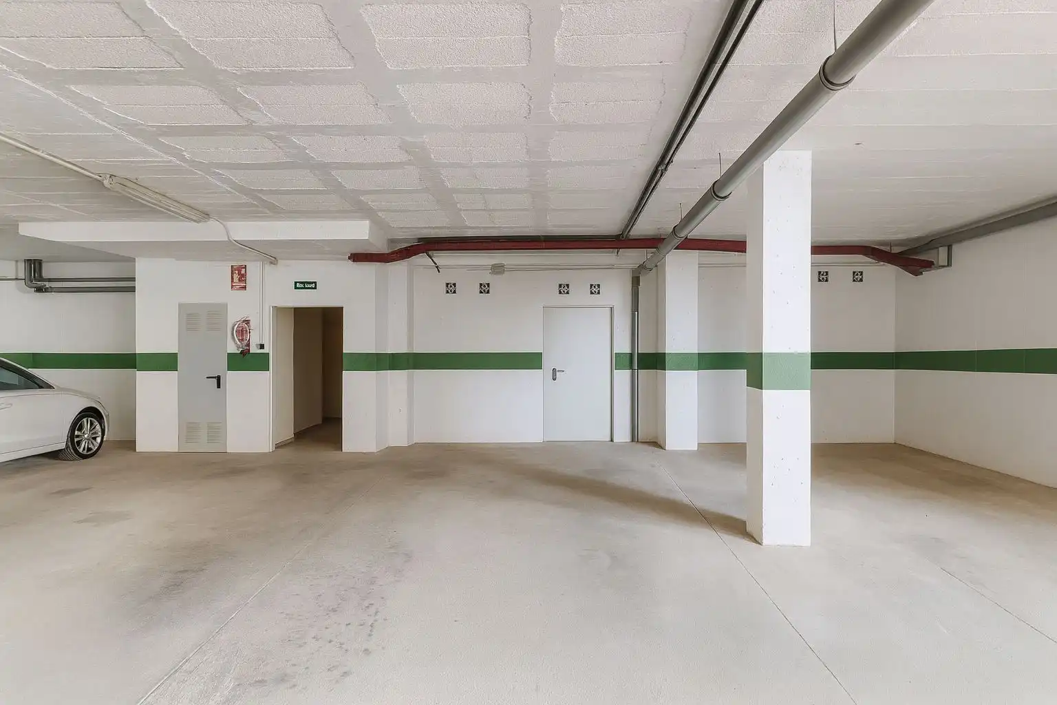 Parking of Flat for sale in Benahavís  with Air Conditioner, Private garden and Terrace