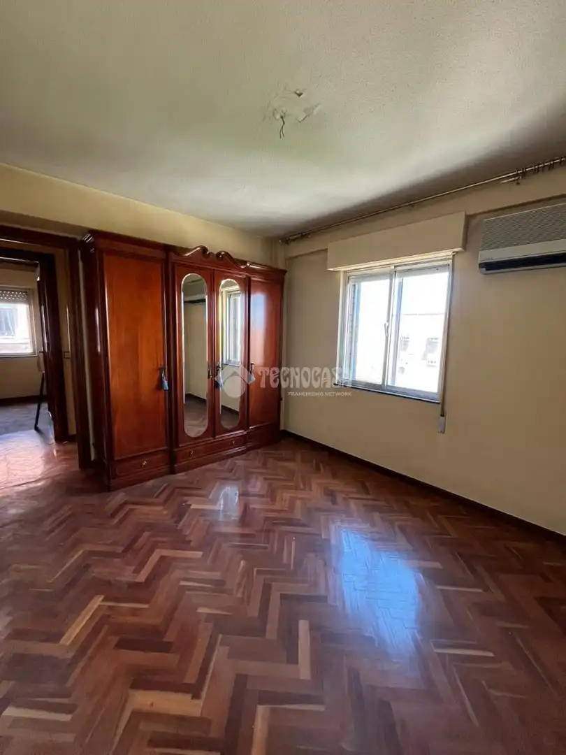 Habitación de Piso en venta en Madrid con Calefacción y Terraza