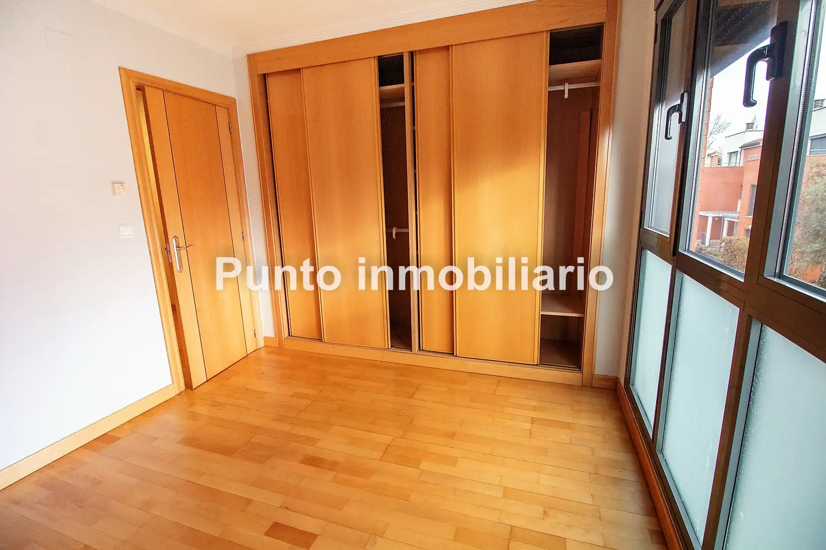 Houses for sale in Valladolid  with Heating, Private garden and Parquet flooring