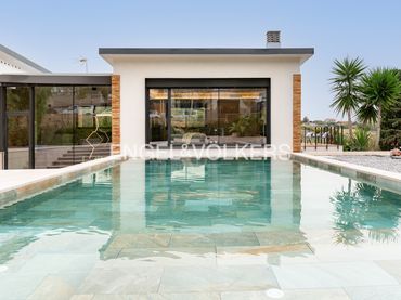 Casa con balcone in vendita a Tiana