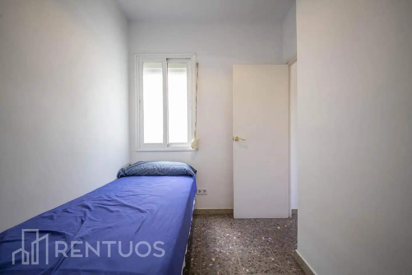 Schlafzimmer von Wohnung zur Miete in Barcelona mit Klimaanlage und Terrasse