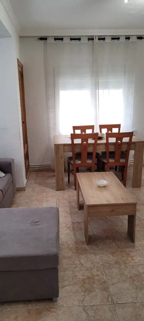 Menjador de Pis de lloguer en Cuenca amb Calefacció, Moblat i Forn
