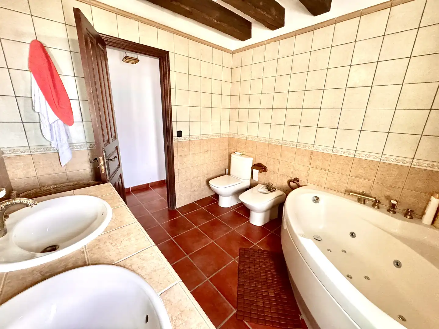 Bathroom of Buildings for sale in Juviles  with Alarm