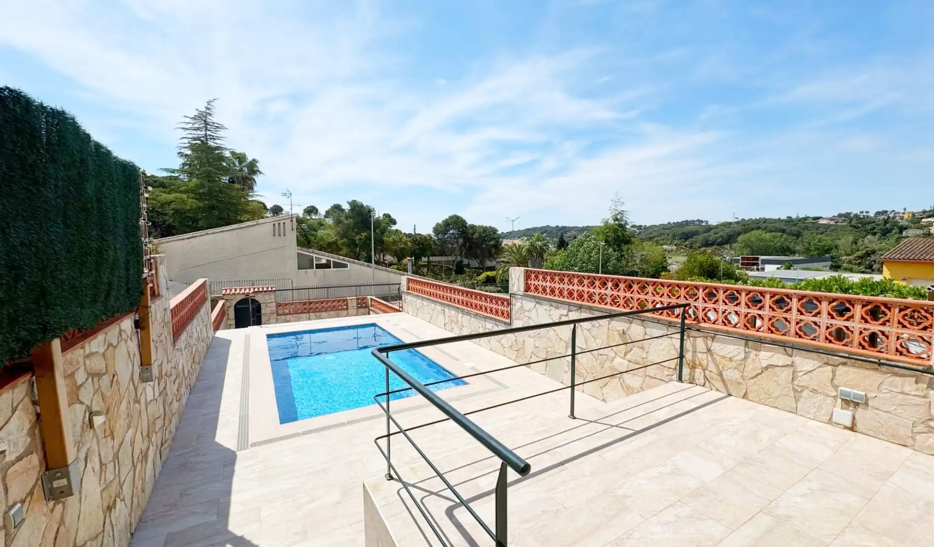 Houses for sale in Carrer Avellaners, Mas Romeu