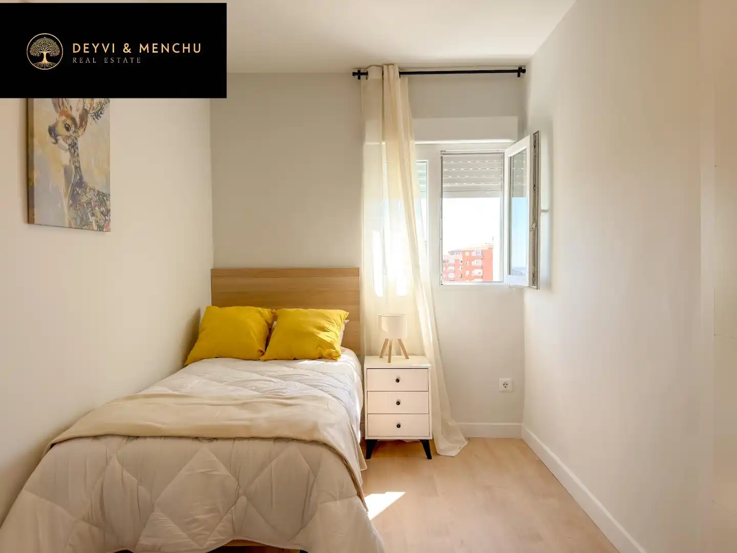 Schlafzimmer von Wohnung zum Verkauf in Madrid mit Klimaanlage, Heizung und Möbliert