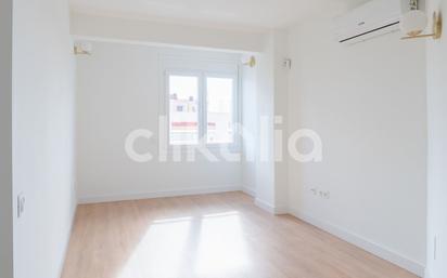 Bedroom of Flat for sale in Málaga Capital  with Air Conditioner, Heating and Terrace