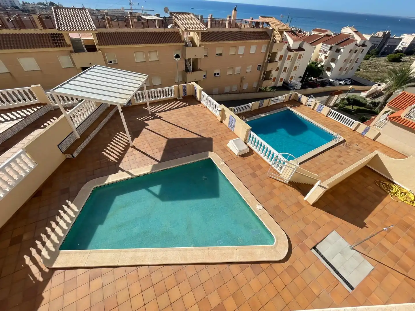 Piscina de Apartament en venda en Santa Pola amb Aire condicionat, Parquet i Terrassa