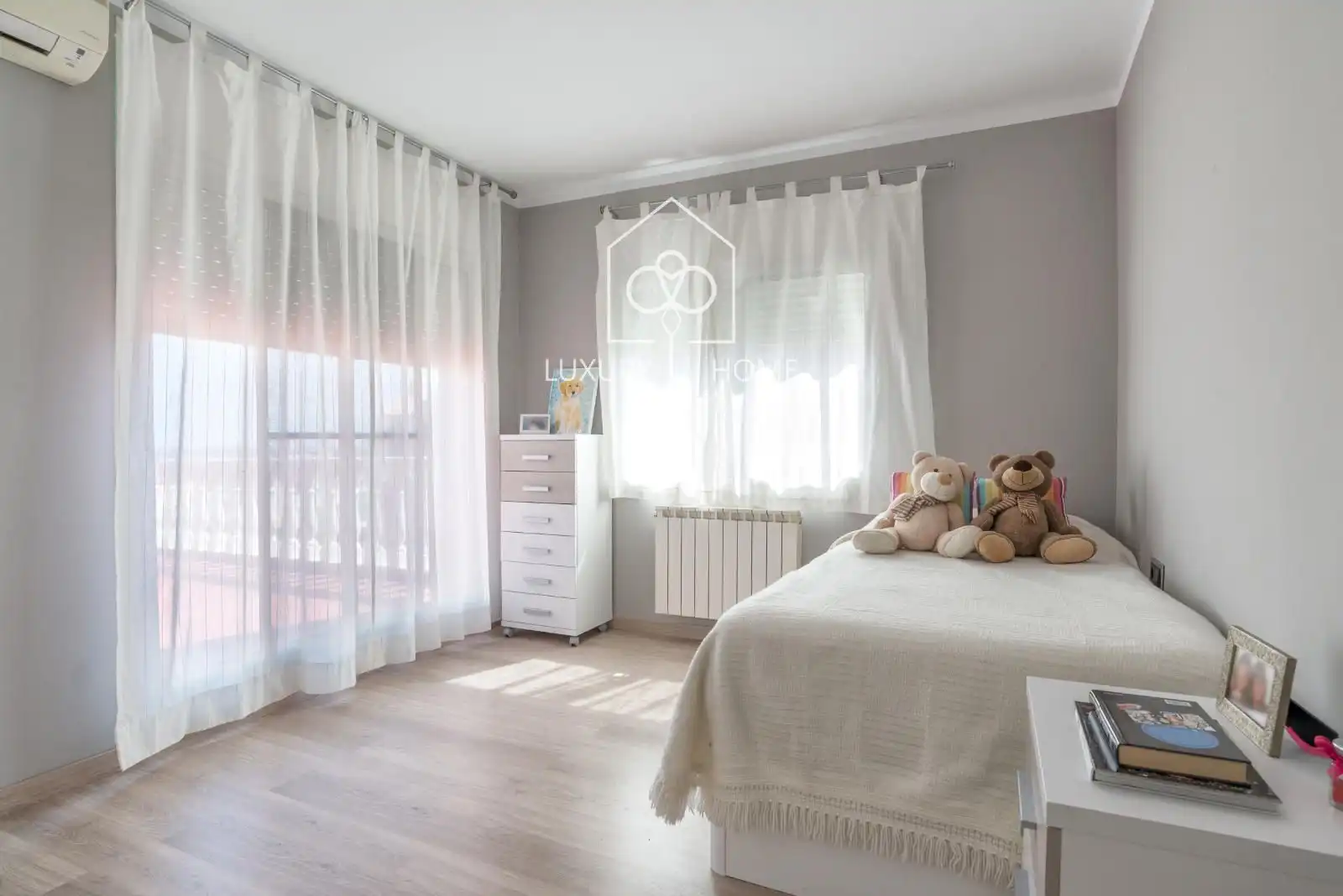 Dormitori de Casa o xalet en venda en Viladecans amb Aire condicionat, Calefacció i Parquet