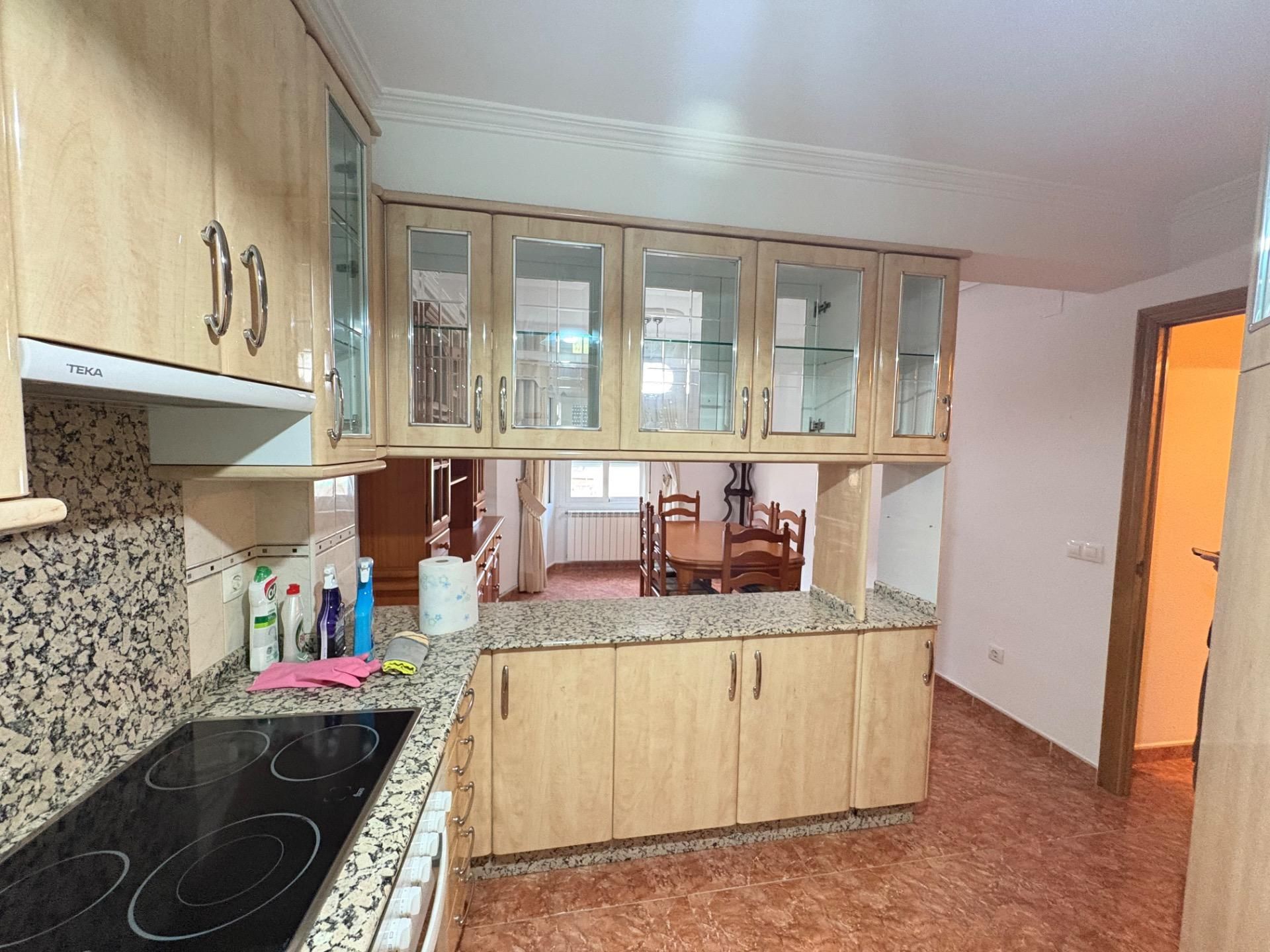 Cocina de Piso de alquiler en Ponferrada con Calefacción y Trastero