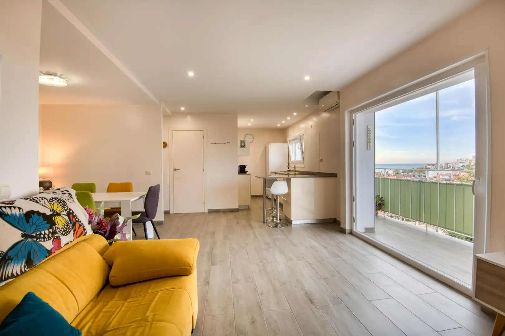 Apartments for sale in Xaloc, 33, Centre