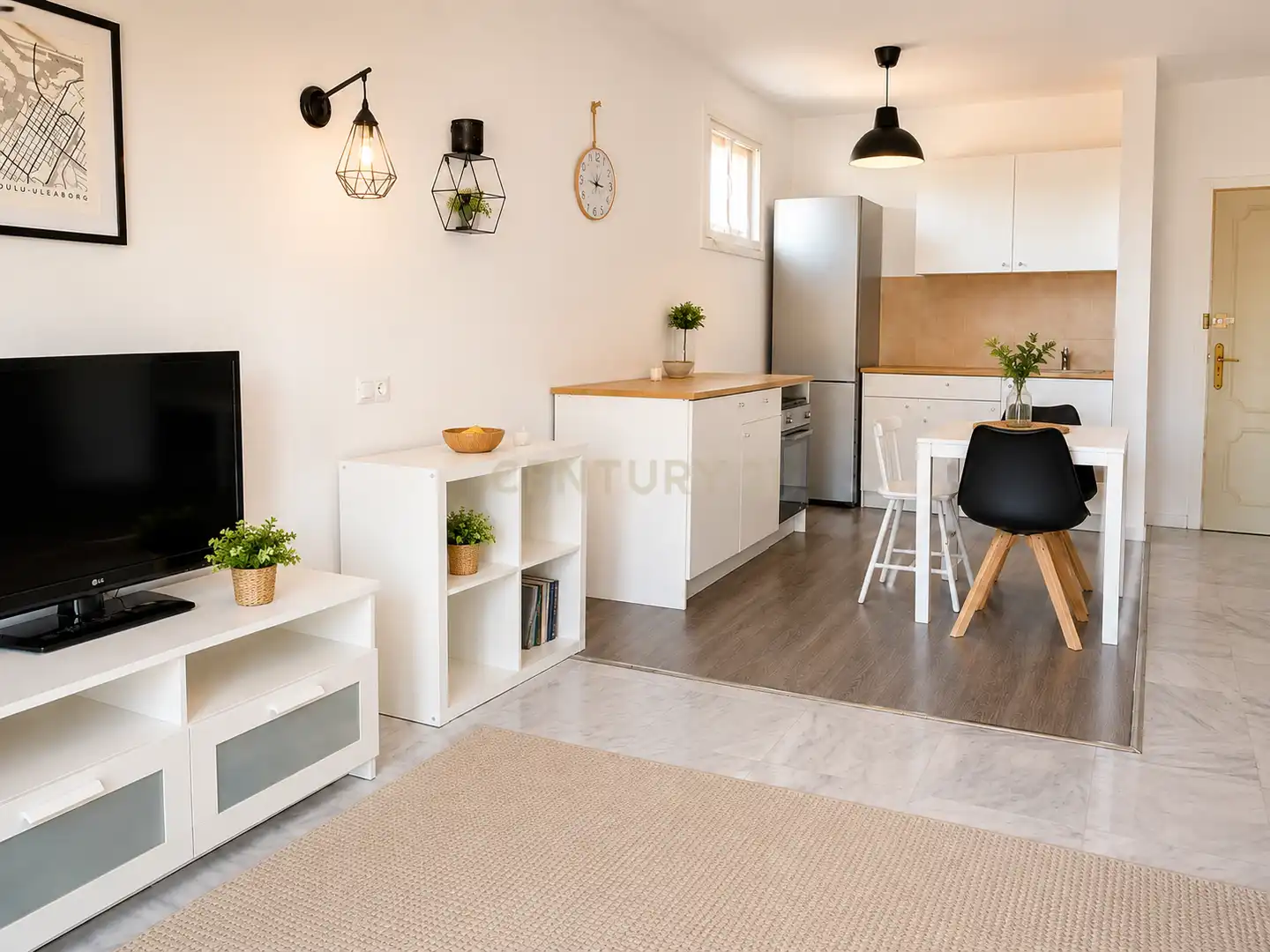 Wohnzimmer von Wohnungen zur Miete in Benalmádena mit Klimaanlage, Privatgarten und Schwimmbad