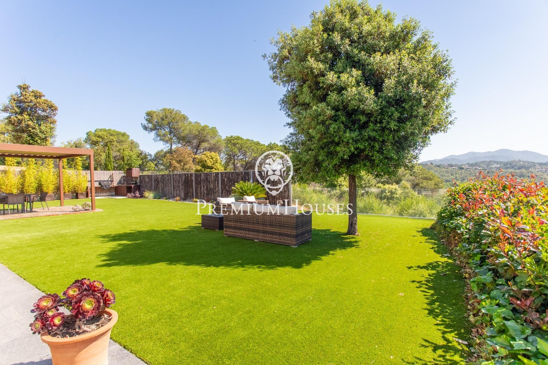 Terrace of House or chalet for sale in Vallromanes  with Air Conditioner, Heating and Swimming Pool