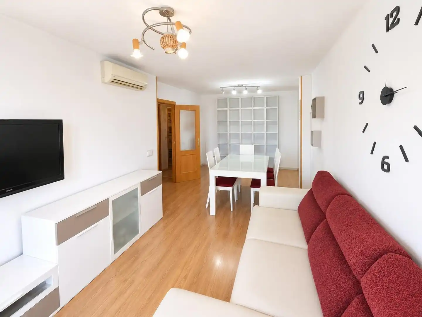 Flat with pool for sale in Avenida Pablo Iglesias, imagen 3