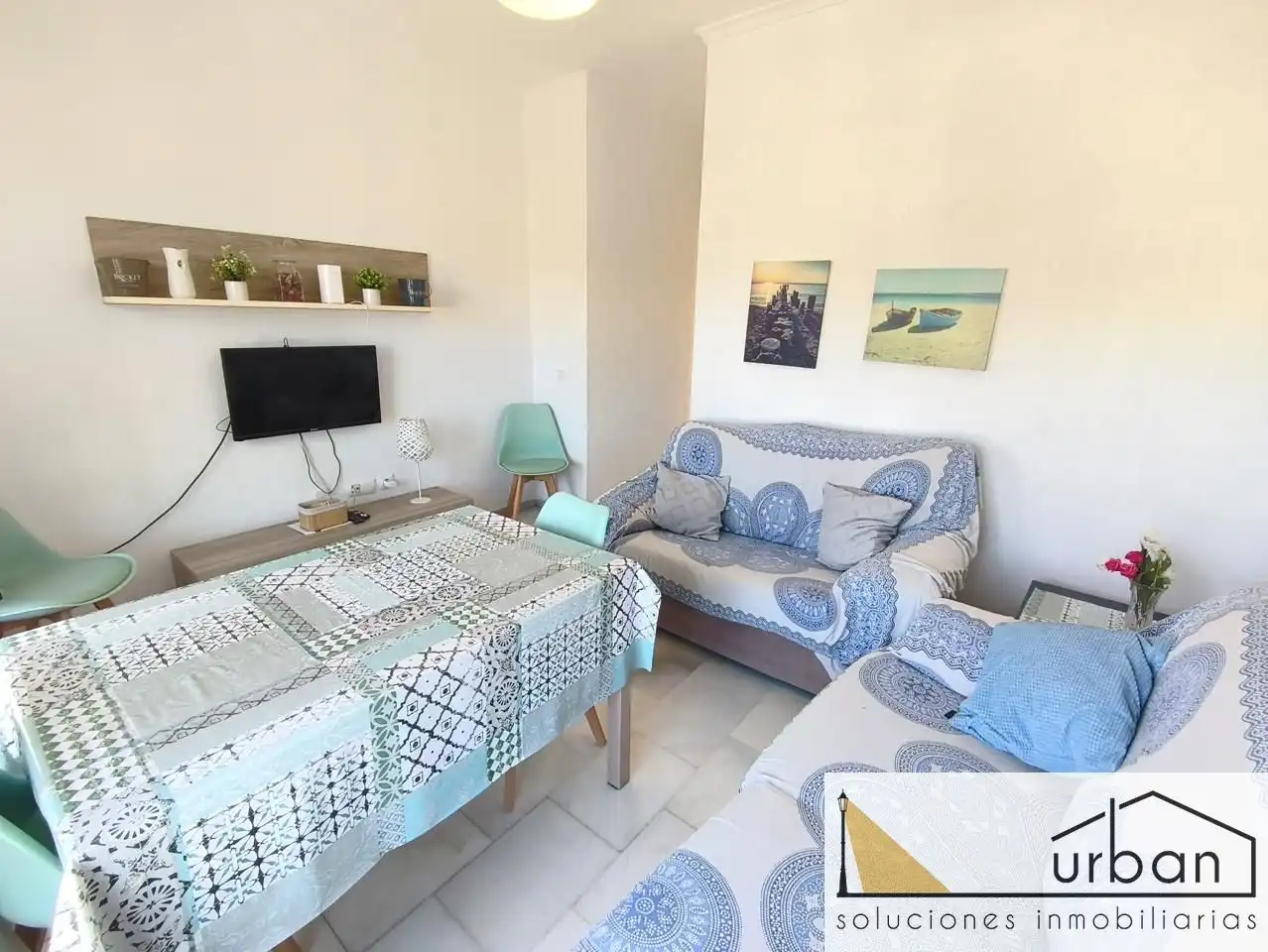 Sala de estar de Piso en venta en Chipiona con Aire acondicionado, Terraza y Amueblado