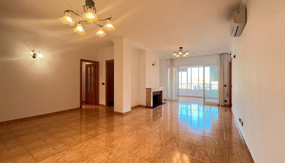 Foto 1 de Pis de lloguer a Avenida de la Aurora, Carranque - Haza Cuevas, Málaga