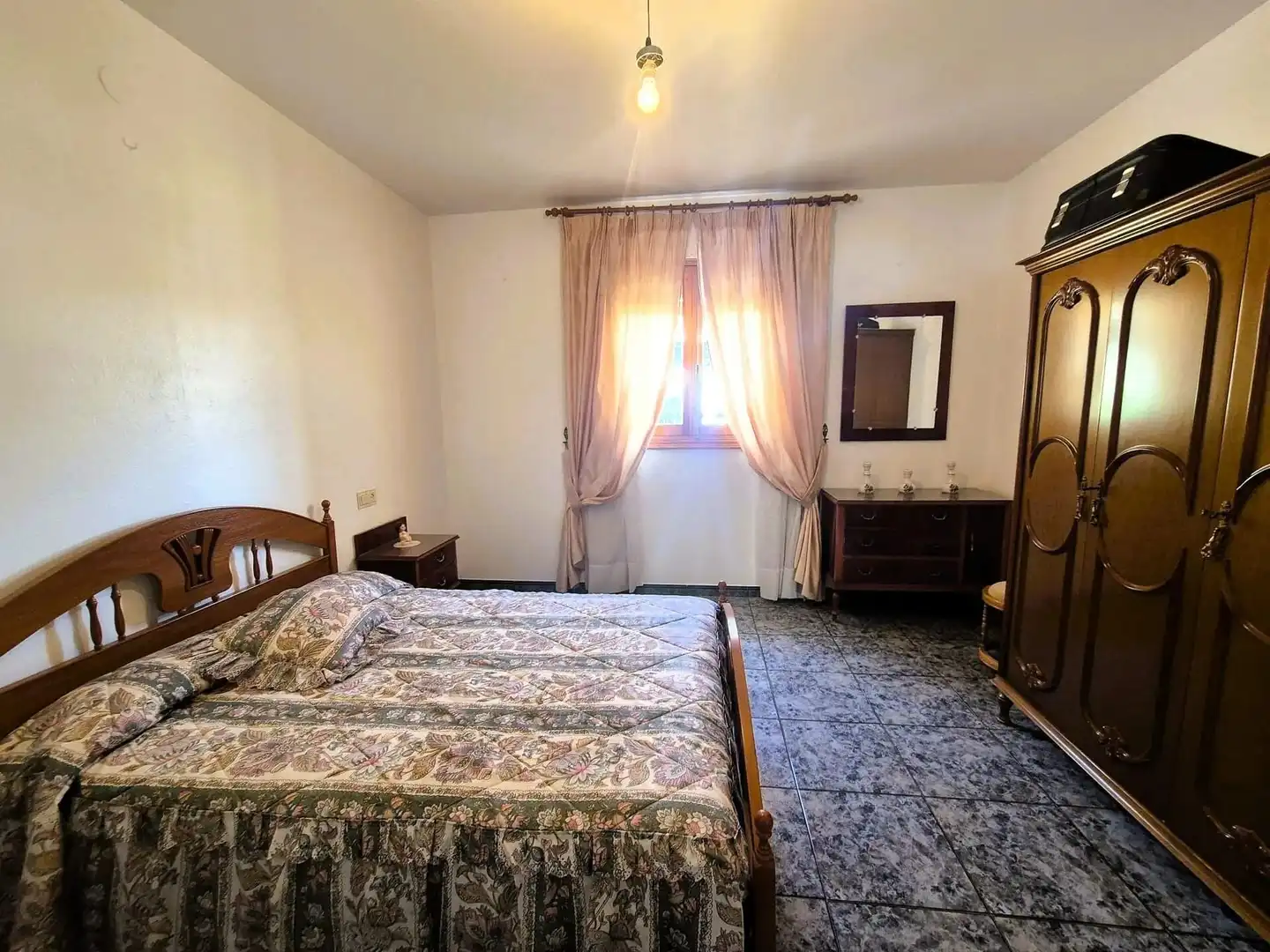Dormitori de Casa o xalet en venda en Iznájar, Córdoba