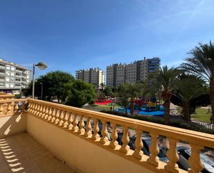 Vista exterior de Pis en venda en Alzira amb Aire condicionat, Terrassa i Traster