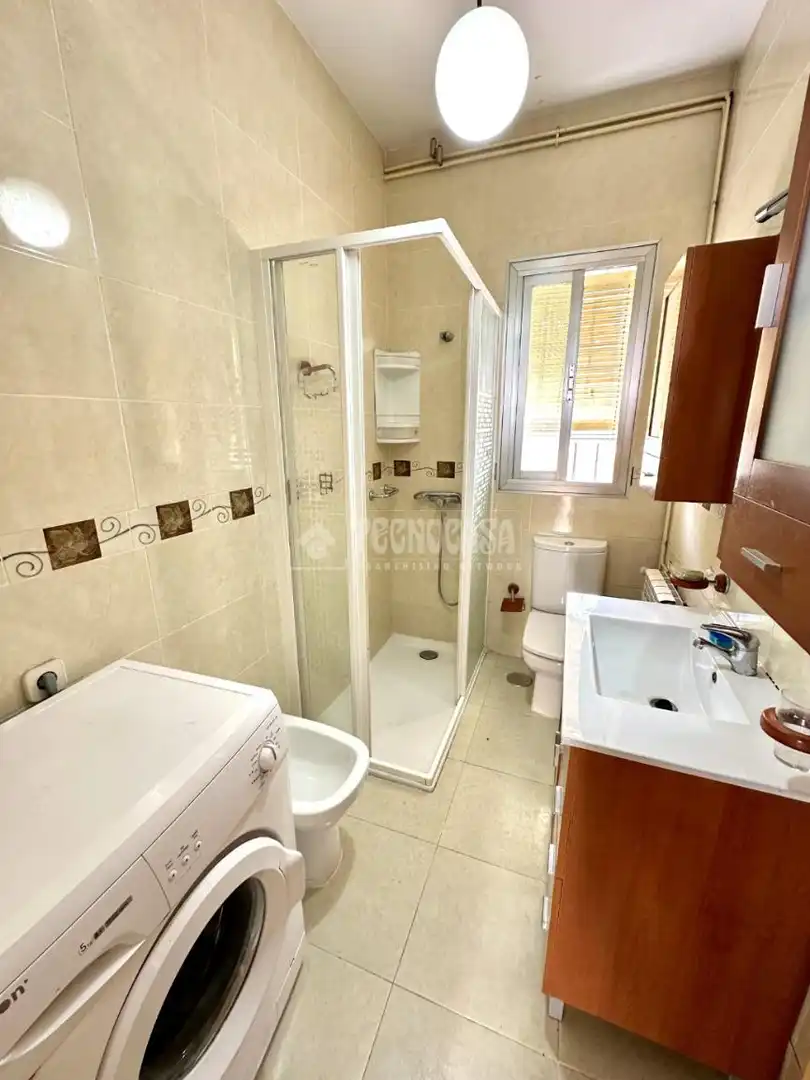 Bathroom of Detached homes for sale in Marchamalo  with Heating