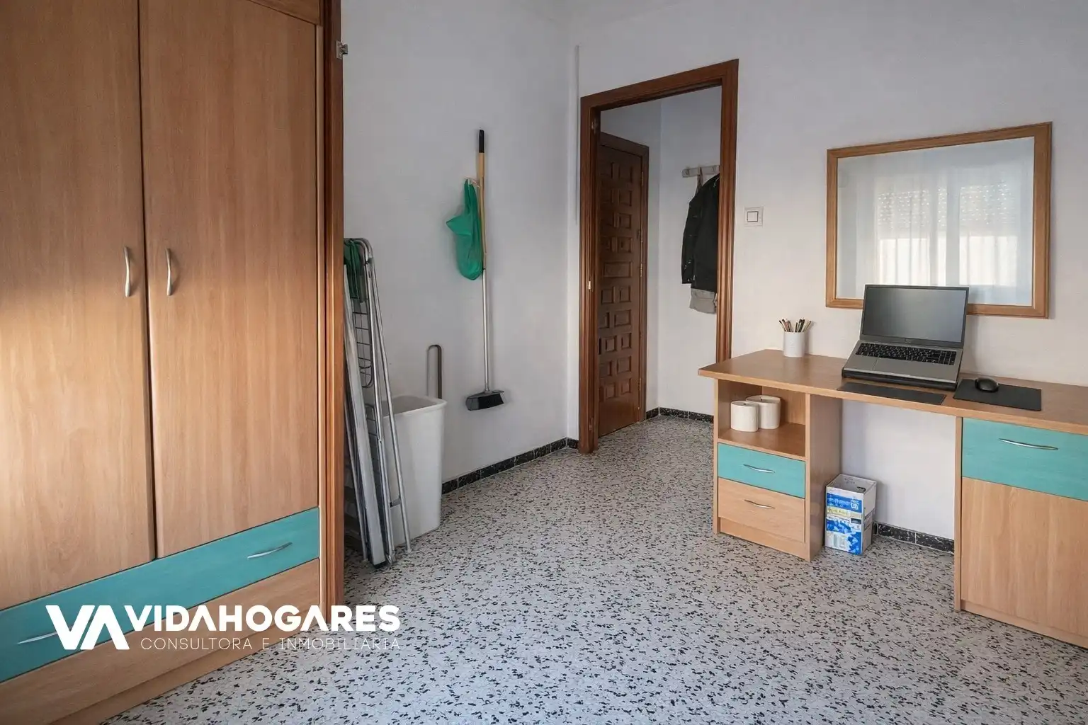 Flat for sale in Rota  with Air Conditioner and Terrace