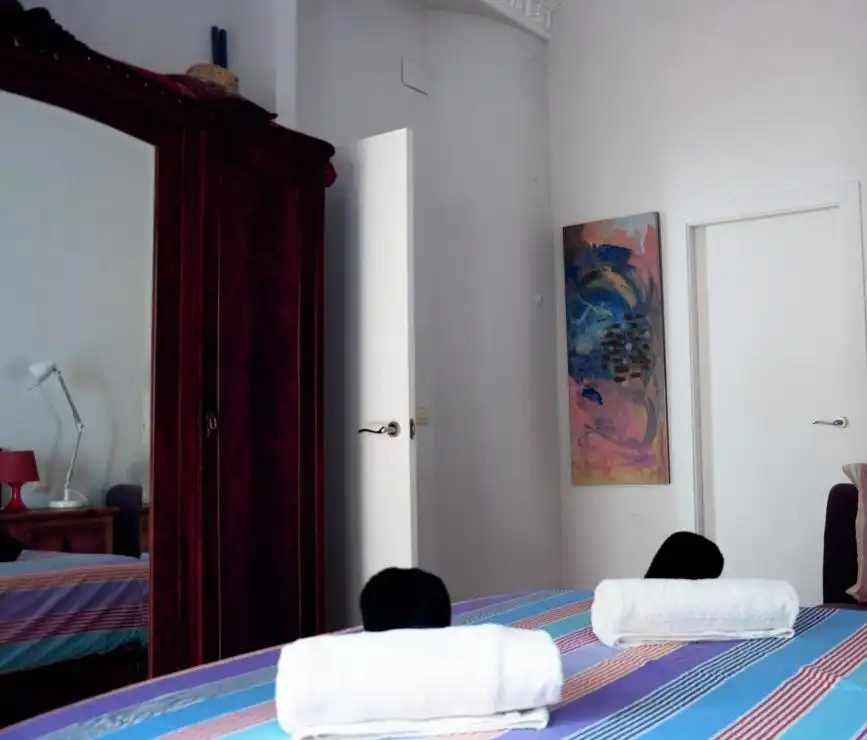 Habitación de Piso en venta en Valencia con Aire acondicionado, Amueblado y Balcón