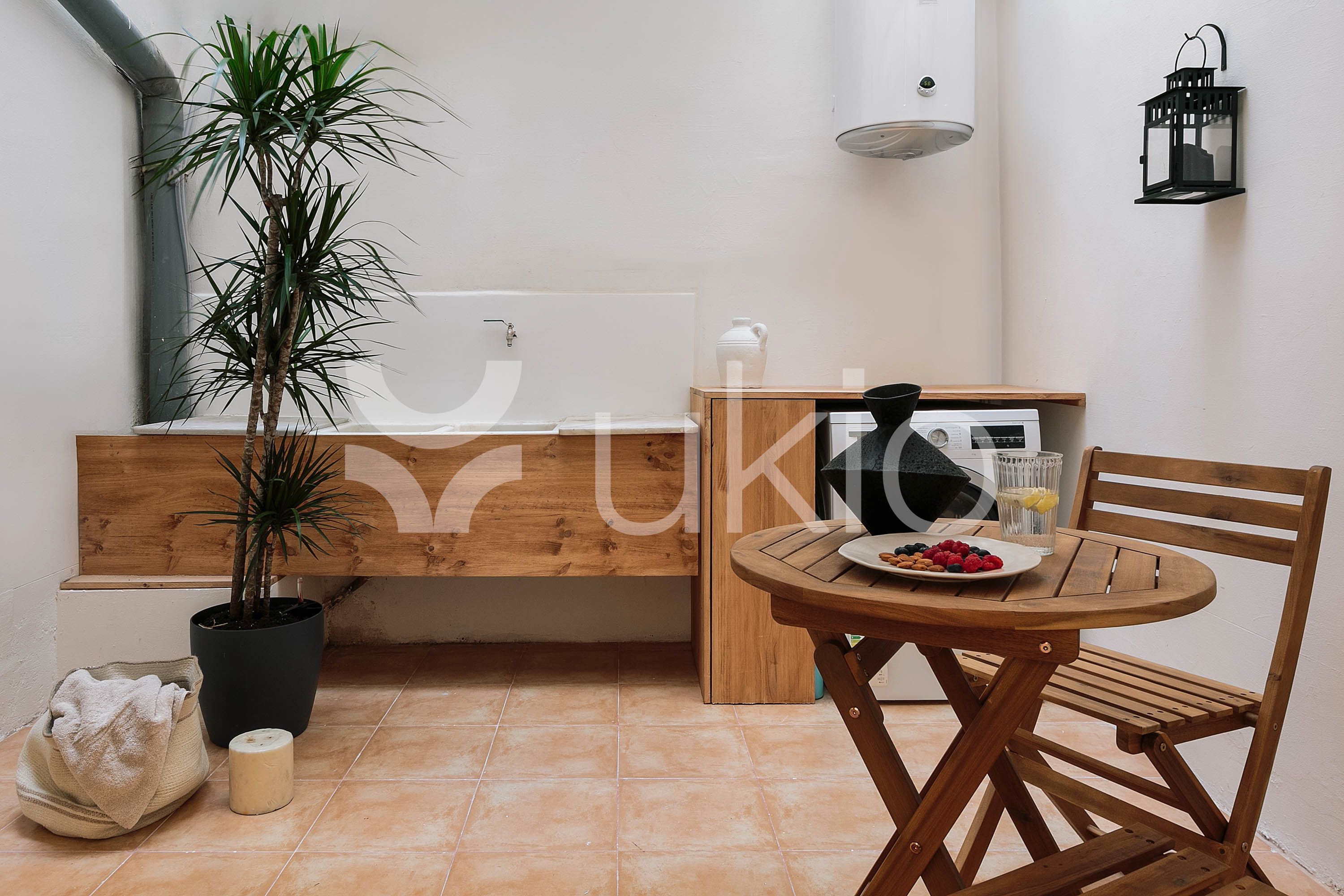 Kitchen of Apartment to rent in  Barcelona Capital  with Furnished, Oven and Washing machine