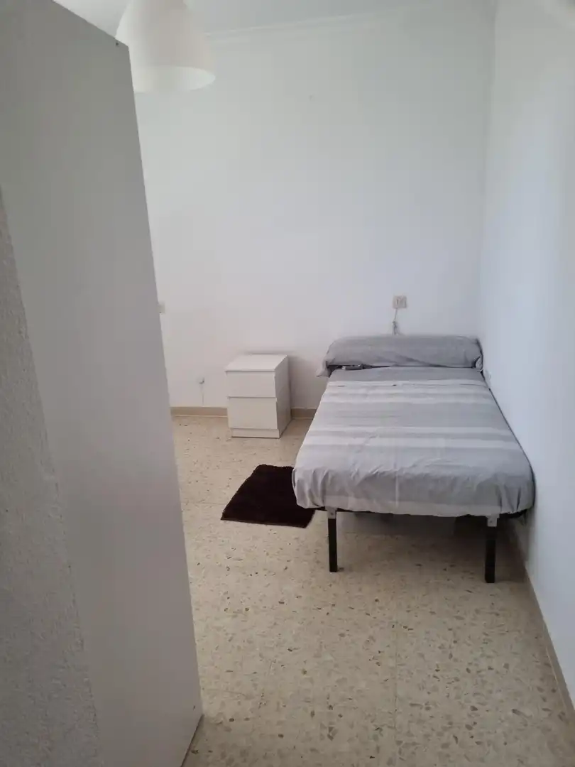 Piso de alquiler en ALBERCHE, El Plantinar – Avda. La Paz - El Juncal