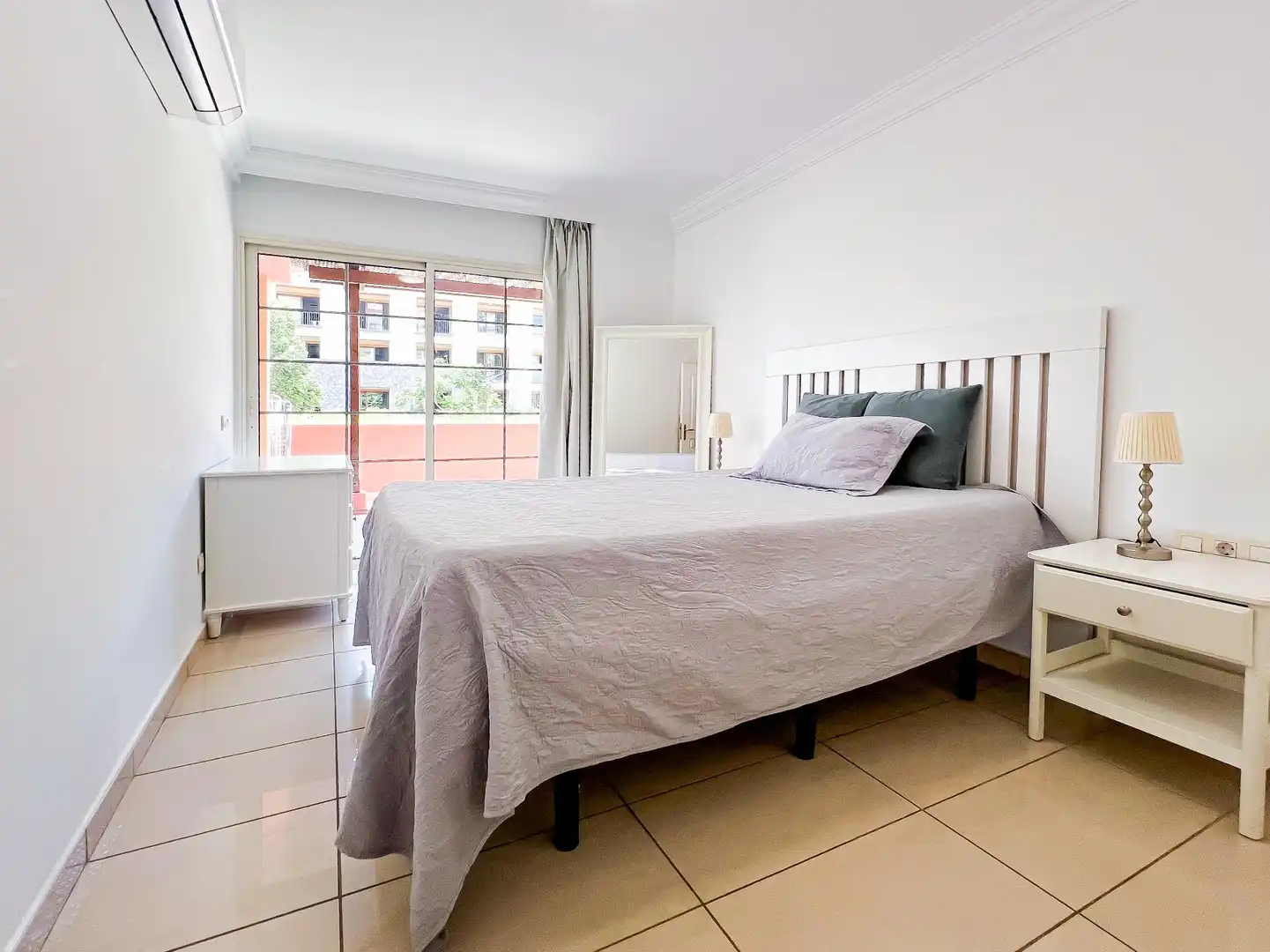 Schlafzimmer von Wohnungen zum Verkauf in Adeje mit Klimaanlage, Terrasse und Möbliert
