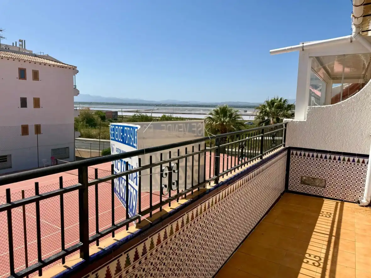 Vista exterior de Apartamento en venta en Santa Pola