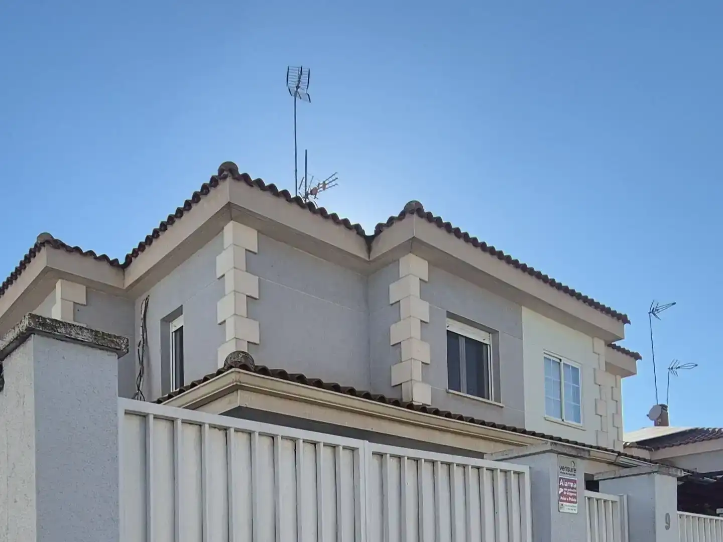 Vista exterior de Pis en venda en Poblete amb Aire condicionat, Jardí privat i Parquet
