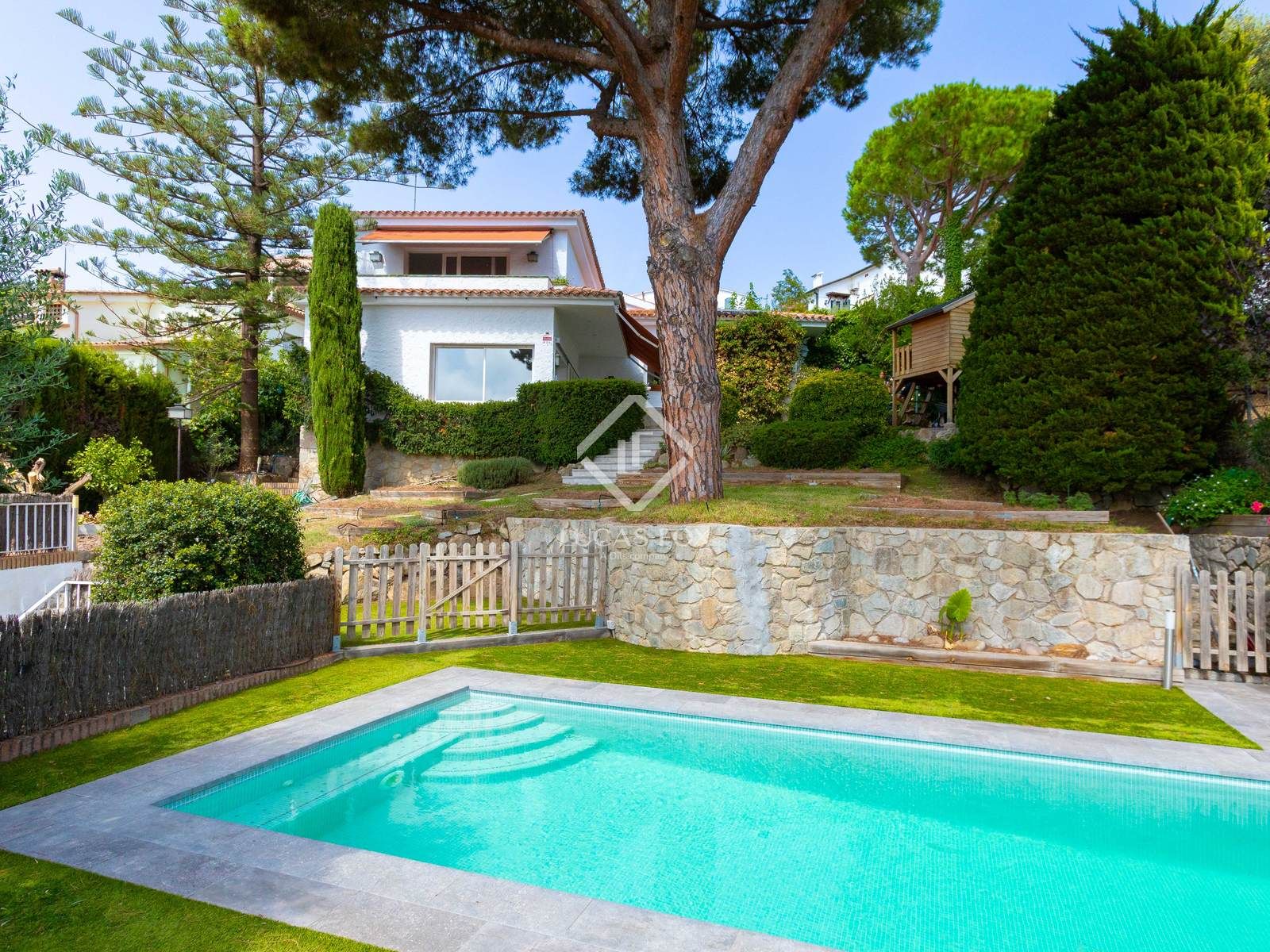 Garden of House or chalet for sale in Cabrils  with Air Conditioner, Heating and Private garden