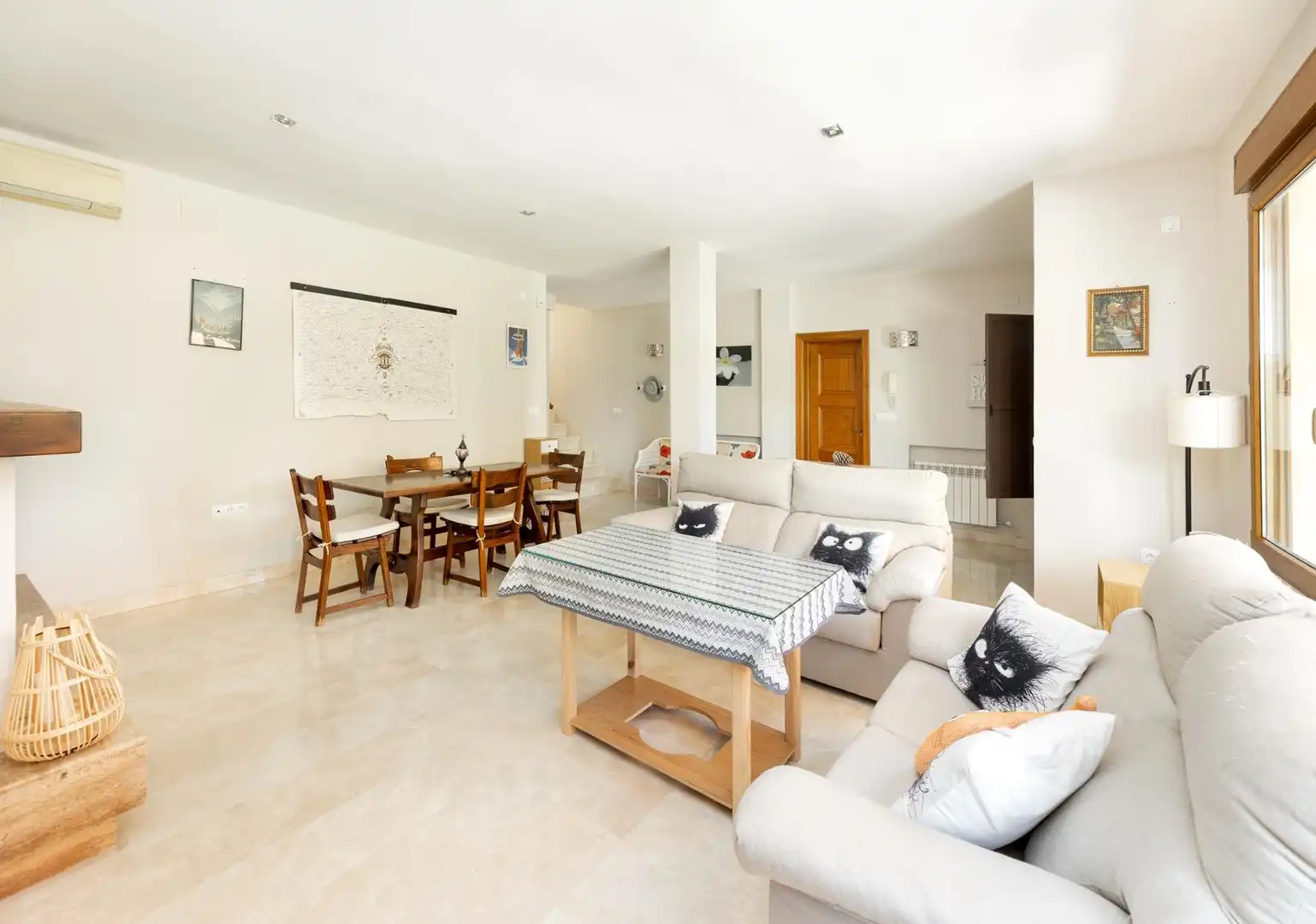 Wohnzimmer von Haus oder Chalet zum Verkauf in Albolote mit Klimaanlage, Heizung und Privatgarten