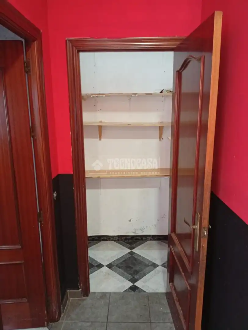 Habitación de Casa adosada en venta en Sevilla con Aire acondicionado