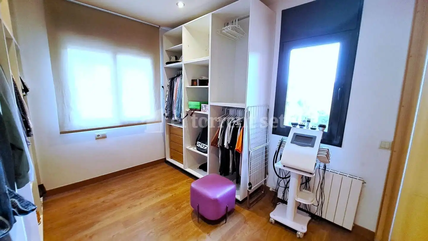 Habitación de Casa o chalet en venta en Argentona con Aire acondicionado, Calefacción y Jardín privado